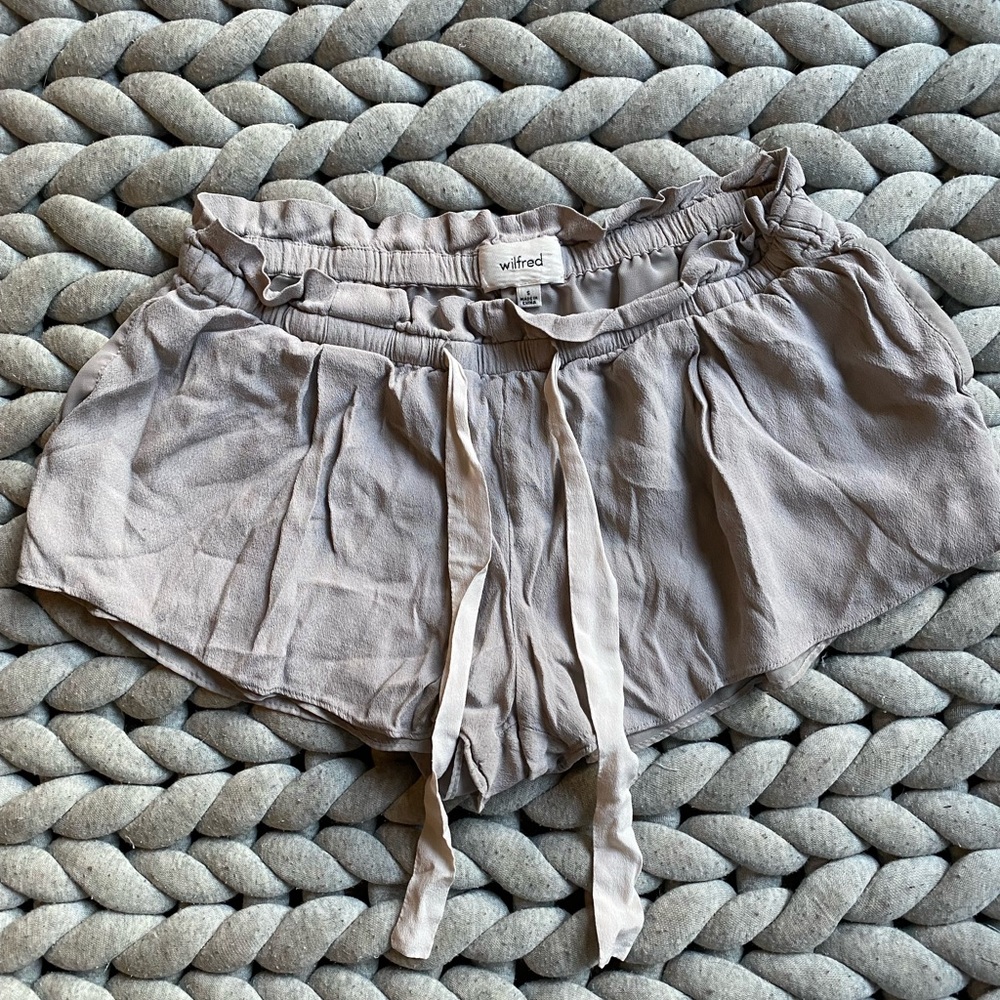 ARITZIA WILFRED SHORTS